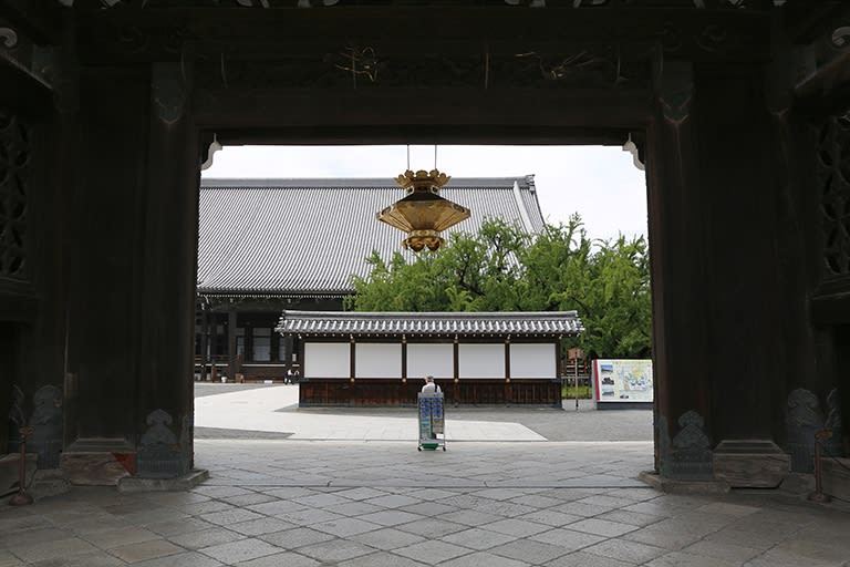 西本願寺、偉大な親鸞さんを探しに……。 - 土曜日は古寺を歩こう。
