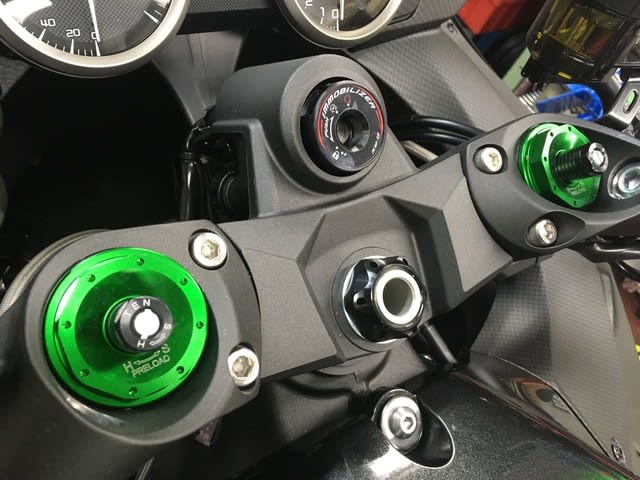入荷しました!「Ninja ZX-14R ABS High Grade」 - バイク屋 入荷しました!「Ninja ZX-14R ABS High Grade」 - バイク屋