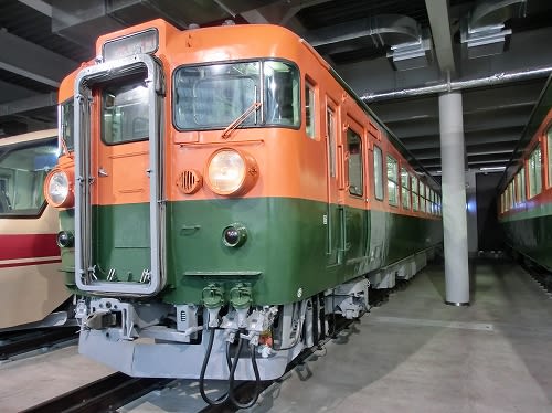国鉄52系電車 - Wikipedia