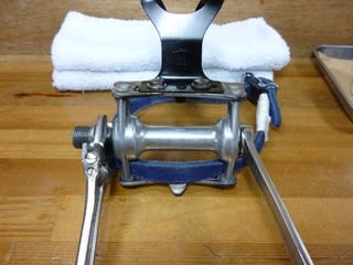 Campagnolo カンパニョーロ ペダルキャップが落ちました - Kino Campagnolo カンパニョーロ ペダルキャップが落ちました - Kino