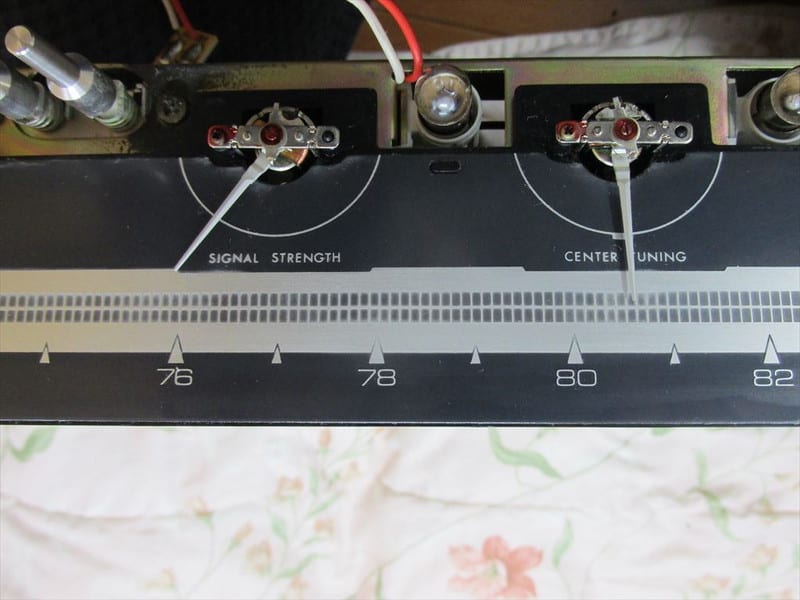 LUXMANチューナー T-110パネル清浄で文字くっきり - トラブル LUXMANチューナー T-110パネル清浄で文字くっきり - トラブル
