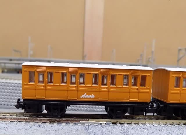 TOMIXの93801 きかんしゃトーマス車両セットを見る