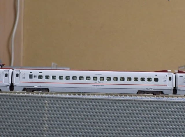 TOMIXの92935 九州新幹線 800系 つばめ U005編成【限定