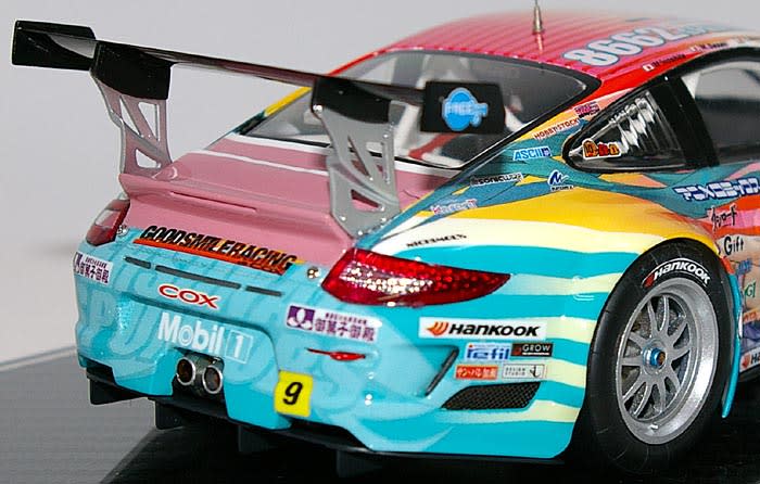Amazon.com: 1/24 No.1 Porsche 911GT3R Miku XGSR Porsche RD.5