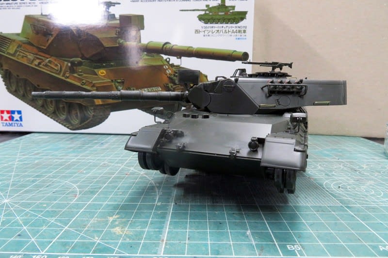 LEOPARD 1 A4 1/35 タミヤ #4 組立終了 - はじめの戦車模型づくり LEOPARD 1 A4 1/35 タミヤ #4 組立終了 - はじめの戦車模型づくり