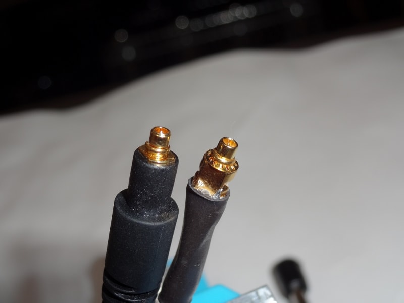 ヘッドホンのリケーブル(SHURE SRH-1540) ~苦労の末に、やっと ヘッドホンのリケーブル(SHURE SRH-1540) ~苦労の末に、やっと