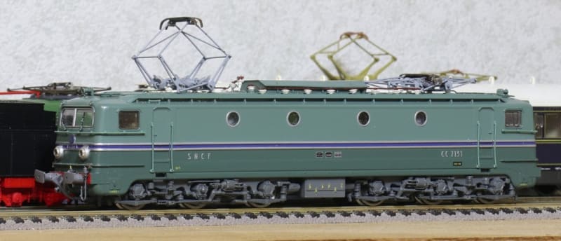 希少価値HOBBYTRAIN SNCF CC 7102 (機関車 新品・未使用) 鉄道模型
