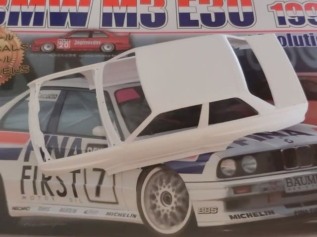 T-GARAGE店長がキットレビュー＆製作 アオシマBEEMAX 1/24 BMW