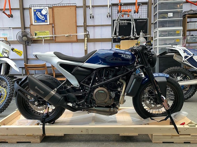 2020 「白い矢」 堂々と入荷！Husqvarna VITPILEN 701 2020Model