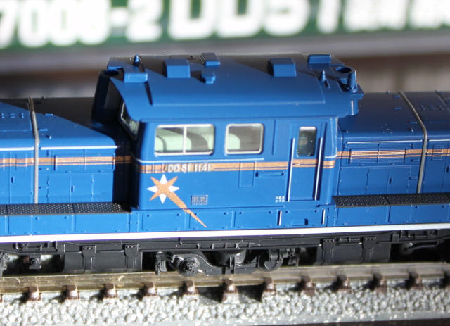 北海道・北斗星色 ぶ厚く DD51-1083 トミックス
