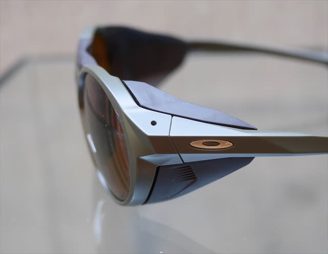 オークリー ( OAKLEY ) 新作サングラス 『 CLIFDEN 』のご紹介 オークリー ( OAKLEY ) 新作サングラス 『 CLIFDEN 』のご紹介