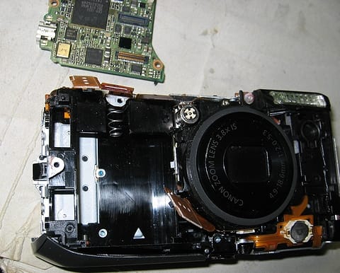CANON IXY30S 分解 - くっしーの徒然日記