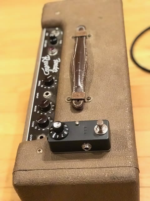 Fenderブラックフェース期アンプのスプリングリバーブ再現ペダル Fenderブラックフェース期アンプのスプリングリバーブ再現ペダル