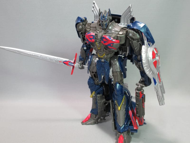TF最後の騎士王 ボイジャークラス ダークオプティマスプライムを