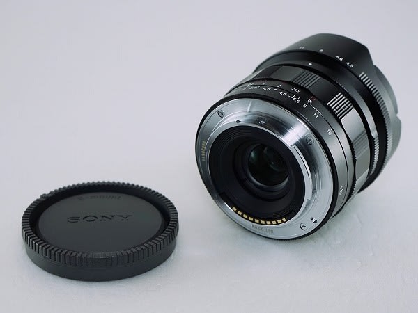 Voigtländer SUPER WIDE-HELIAR 15mm F4.5 ASPHERICAL III E Voigtländer SUPER WIDE-HELIAR 15mm F4.5 ASPHERICAL III E