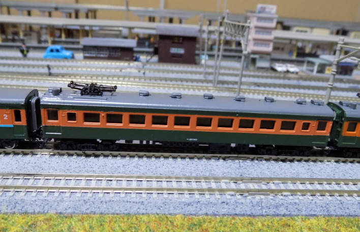 エンドウ HOゲージ鉄道模型 国鉄80系直流電車サロ85 300番台淡緑帯車 Yahoo!オークション - 16番1/80（HO）エンドウ 80系直流電車