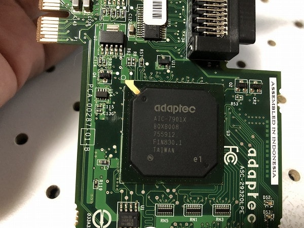 Adaptec唯一のPCI Express×1接続 ASC-29320LPE - mokekyoのビデオ