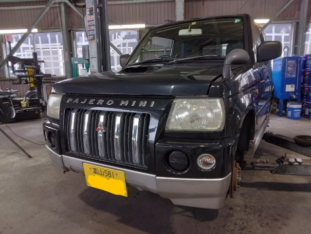 パジェロミニ(H58A)車検整備でマフラー交換と冷却水漏れ修理 パジェロミニ(H58A)車検整備でマフラー交換と冷却水漏れ修理