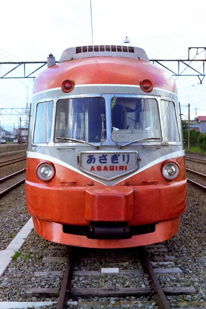小田急ロマンスカーの正面顔（3000形SSE車） - 新 はーさん