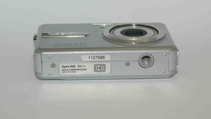 PENTAX Optio E85 エントリー海外向けデジタルカメラ - 乾電池の PENTAX Optio E85 エントリー海外向けデジタルカメラ - 乾電池の