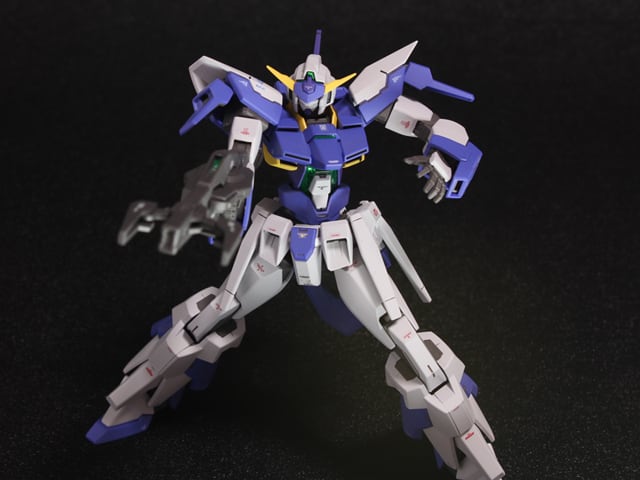 バンダイ 1/144 HG AGE ガンダム AGE－FX 完成品【塗装済み