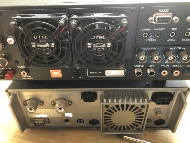 KENWOOD TS-570解体新書 - JH7BMF Ham Radio diary KENWOOD TS-570解体新書 - JH7BMF Ham Radio diary