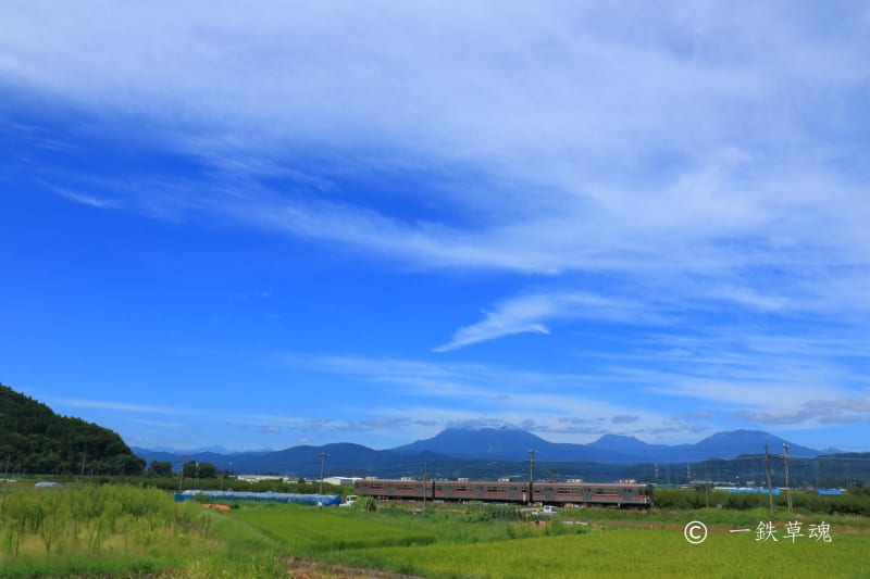 青い空と山と3500系 一鉄草魂 信州の鉄道風景 ときどきｂ級グルメ