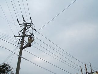 金属製 電柱 仮説や電気の増設に最適！