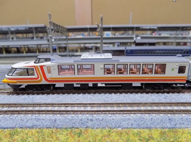 KATOの10-150 JR東日本 パノラマエクスプレスアルプスを