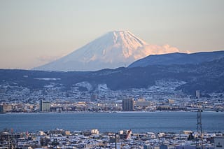 諏訪湖から富士山を望む Kissyのひとりごと 諏訪湖から富士山を望む Kissyのひとりごと