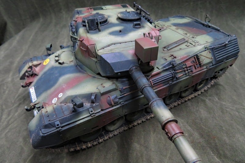 LEOPARD 1 A4 1/35 タミヤ #15 完成 - はじめの戦車模型づくり LEOPARD 1 A4 1/35 タミヤ #15 完成 - はじめの戦車模型づくり