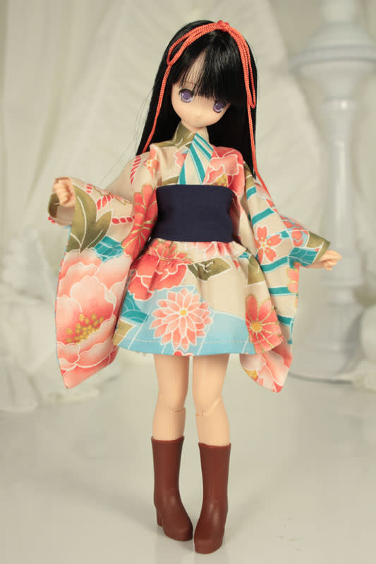 1/6ドール・23～25㎝用和風ドレスセット＆1/6カスタムドール