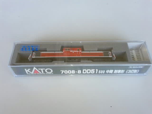KATO DD51 DD51-500 中期 耐寒形(3灯形) の入線 - ぼち吉鉄道