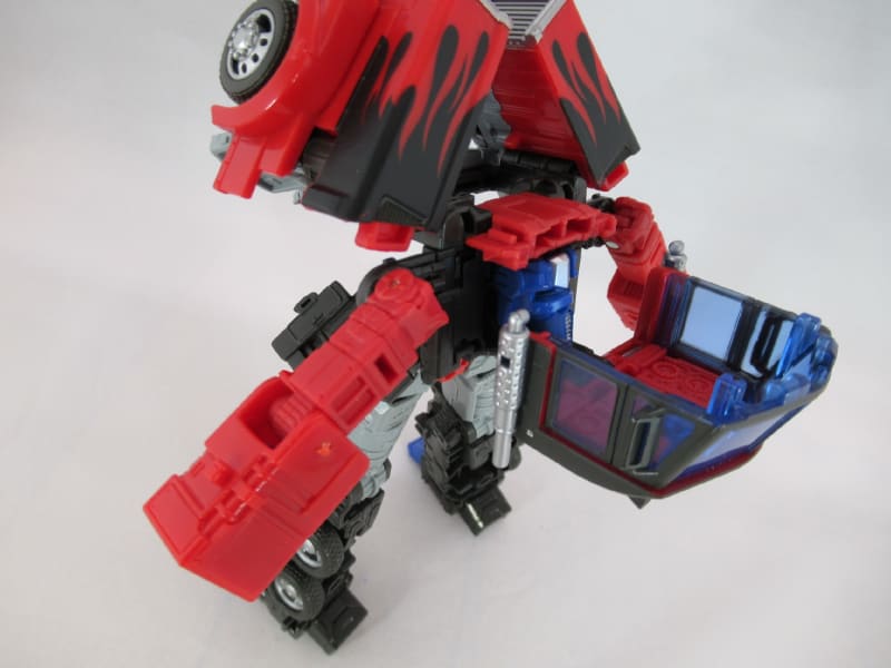 TFレガシー リーダークラス レーザーオプティマスプライムを
