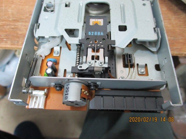 PC98用 3.5インチFDDの修理 - あだちの再生工房 日記2 PC98用 3.5インチFDDの修理 - あだちの再生工房 日記2