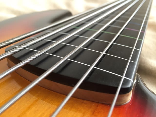 Squier by FENDER / Deluxe Jazz Bass® Active V 大改造6弦