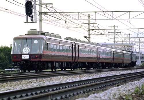 思い出のサロンエクスプレス東京 - 新旧の鉄道＆風景の撮影紀行