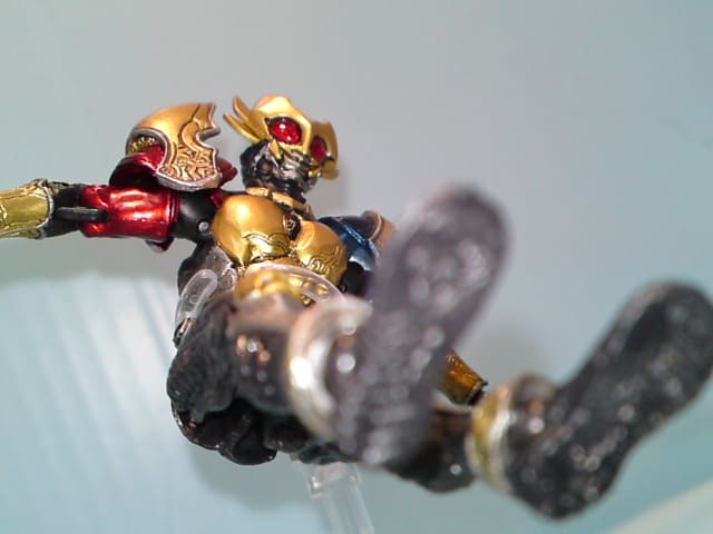 S.I.C.極魂 仮面ライダーアギト【トリニティフォーム】を S.I.C.極魂 仮面ライダーアギト【トリニティフォーム】を