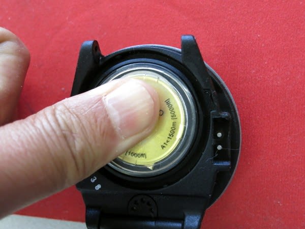 SUUNTO.VYPERスントヴァイパーダイブコンピュータ電池交換 SUUNTO.VYPERスントヴァイパーダイブコンピュータ電池交換