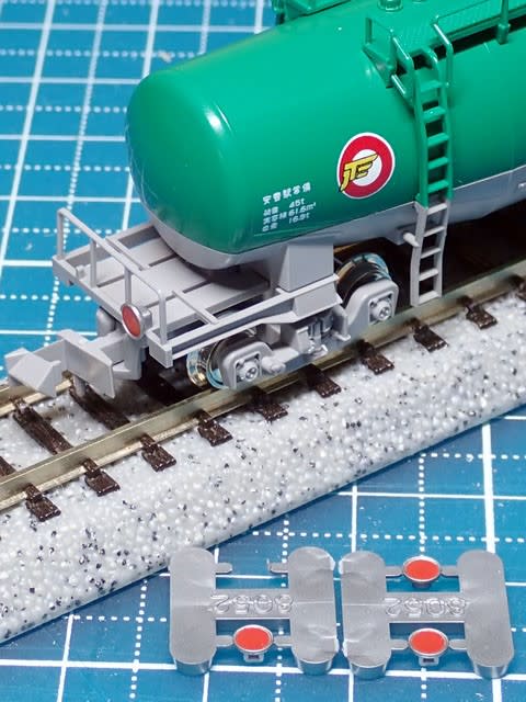 最新の米タンです。KATO「タキ1000 日本石油輸送・米タン」セットが入線したよ - Ｋボーイの根岸線日記