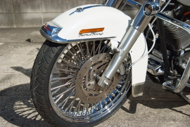 FLHRフロントホイール交換 - 一国サイクルワークス ジュンブログ FLHRフロントホイール交換 - 一国サイクルワークス ジュンブログ