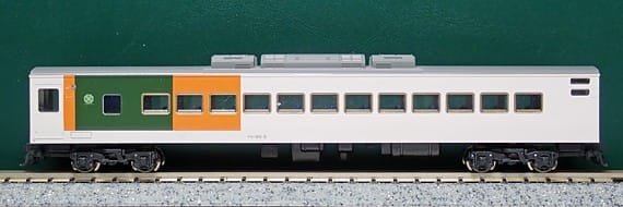 ただいま修正中~KATO 185系0番台「踊り子」新塗色の巻 - K ただいま修正中~KATO 185系0番台「踊り子」新塗色の巻 - K