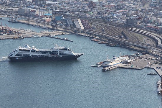 函館港に、クルーズ客船“2隻同時入港”．．． - 残しておきたい