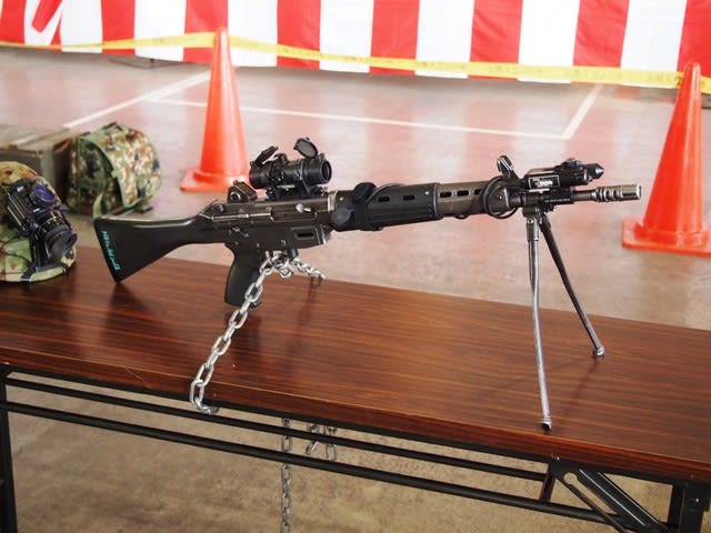 89式5.56mm小銃（自衛隊・自動小銃） - 観光列車から！ 日々利用