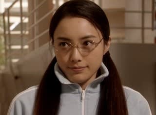 仲間由紀恵 着用・愛用メガネ・サングラスまとめ - | メガネ