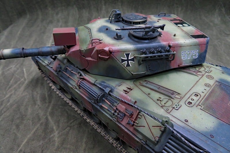 LEOPARD 1 A4 1/35 タミヤ #15 完成 - はじめの戦車模型づくり