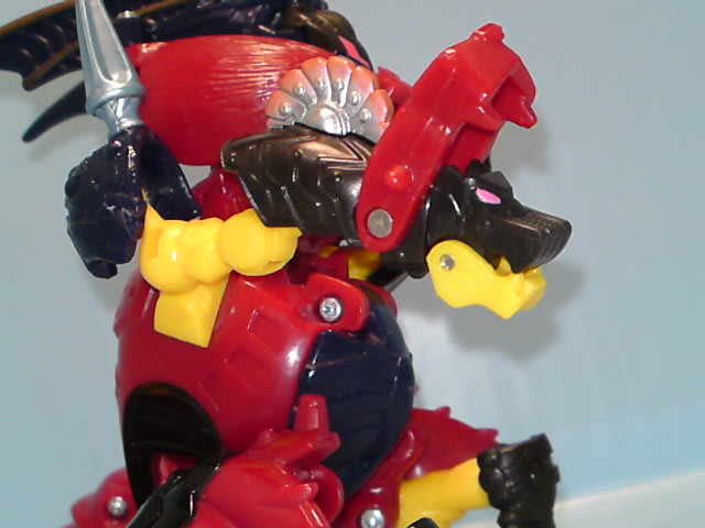 TFカーロボット デラックスクラス ブルーティカスをゆっくり紹介 TFカーロボット デラックスクラス ブルーティカスをゆっくり紹介