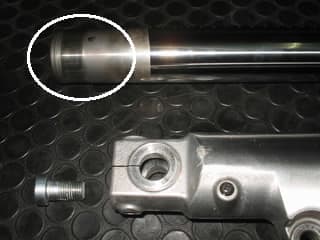 旧型Vmax フロントフォーク分解(別件) - PrivateFactory 旧型Vmax フロントフォーク分解(別件) - PrivateFactory