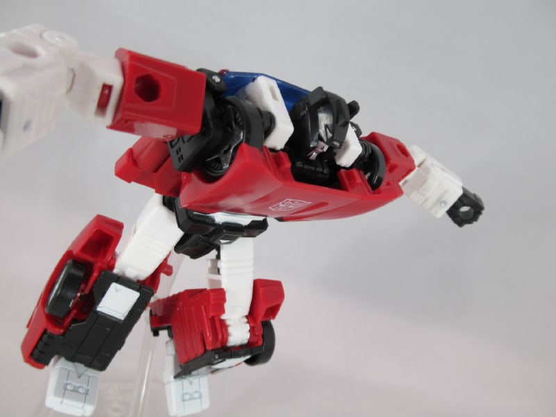 TFキングダム デラックスクラス サイドスワイプをゆっくり紹介