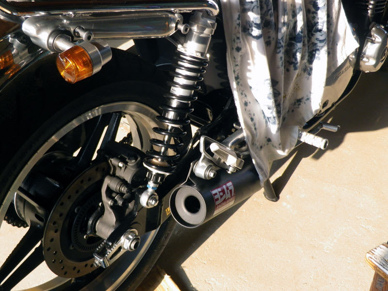 CB1100 オーリンズ装着完了ヾヾ(*^▽^*)〃〃 - MIKANの戯言 CB1100 オーリンズ装着完了ヾヾ(*^▽^*)〃〃 - MIKANの戯言
